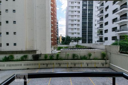 Vista Sala de apartamento para alugar com 1 quarto, 45m² em Moema, São Paulo