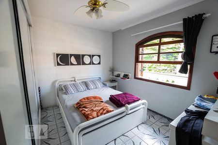 Casa à venda com 4 quartos, 270m² em Vila Santa Catarina, São Paulo