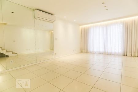 Sala de apartamento para alugar com 2 quartos, 94m² em Lago Norte, Brasília