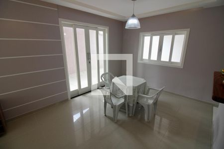 Sala de casa de condomínio à venda com 3 quartos, 240m² em Recreio dos Bandeirantes, Rio de Janeiro