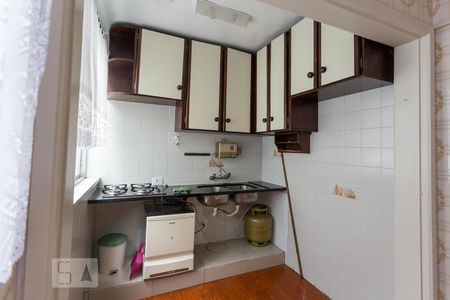 Cozinha de apartamento à venda com 2 quartos, 120m² em Santa Maria Goretti, Porto Alegre