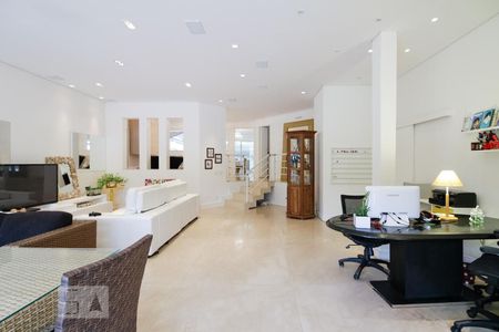 Sala de casa de condomínio para alugar com 4 quartos, 350m² em Alphaville, Barueri