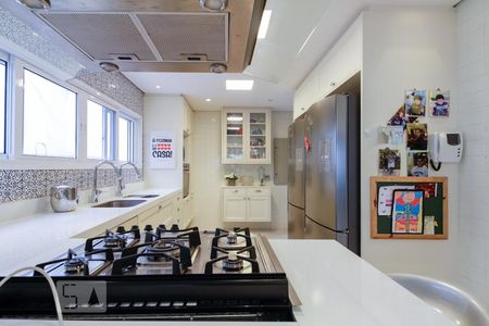 Casa de condomínio para alugar com 350m², 4 quartos e 4 vagas Casa de condomínio para alugar com 350m², 4 quartos e 4 vagasCozinha