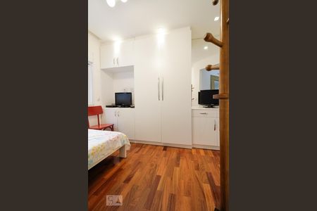 Suíte 1 de casa de condomínio para alugar com 4 quartos, 350m² em Alphaville, Barueri