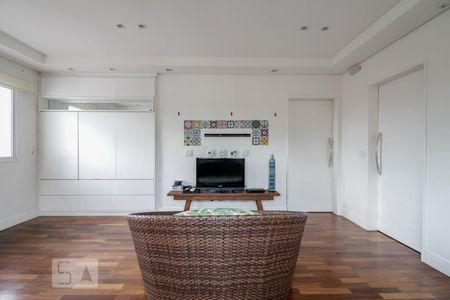 Casa de condomínio para alugar com 350m², 4 quartos e 4 vagas Casa de condomínio para alugar com 350m², 4 quartos e 4 vagasSala Piso Superior