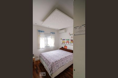 Casa de condomínio para alugar com 350m², 4 quartos e 4 vagas Casa de condomínio para alugar com 350m², 4 quartos e 4 vagasQuarto 2