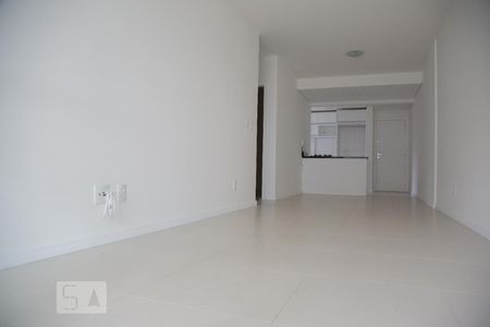 sala de apartamento para alugar com 2 quartos, 70m² em Itacorubi, Florianópolis