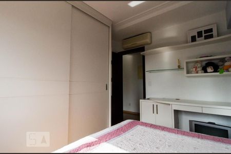 Quarto 1 de apartamento para alugar com 3 quartos, 177m² em Rio Branco, Porto Alegre