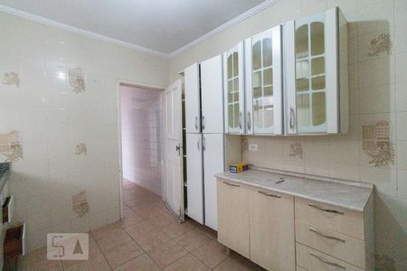 Cozinha de casa à venda com 3 quartos, 200m² em Vila Cláudia, São Paulo