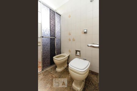 banheiro de apartamento para alugar com 2 quartos, 57m² em Vila Regente Feijó, São Paulo