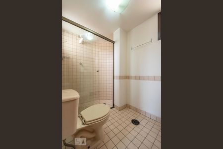 Banheiro da suíte de apartamento à venda com 1 quarto, 35m² em Vila Suzana, São Paulo