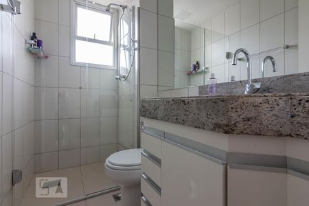 Banheiro Social  de apartamento para alugar com 2 quartos, 84m² em Santo Antônio, Belo Horizonte