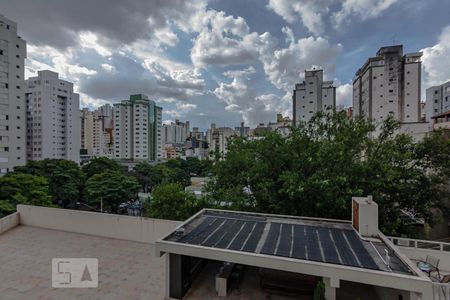 Vista Quarto 2 Suíte de apartamento para alugar com 2 quartos, 84m² em Santo Antônio, Belo Horizonte