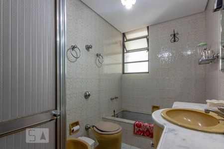 Banheiro Social de apartamento à venda com 4 quartos, 150m² em Santo Antônio, Belo Horizonte