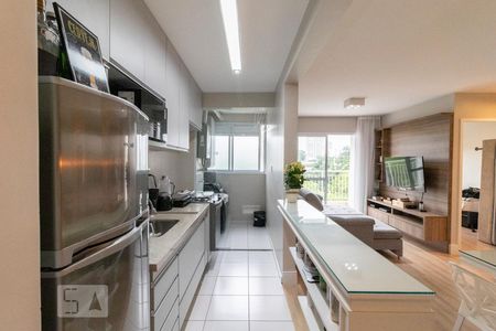 Cozinha de apartamento à venda com 2 quartos, 67m² em Santo Amaro, São Paulo