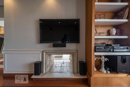 Apartamento para alugar com 450m², 4 quartos e 4 vagas Apartamento para alugar com 450m², 4 quartos e 4 vagasSala de estar