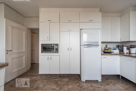 Apartamento para alugar com 450m², 4 quartos e 4 vagas Apartamento para alugar com 450m², 4 quartos e 4 vagasCozinha