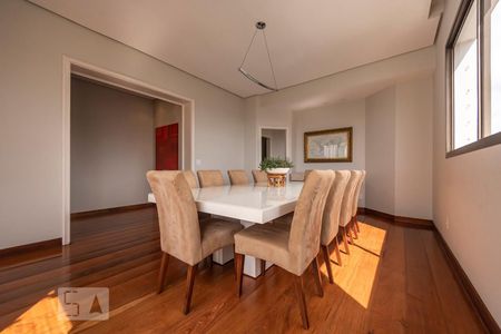 Apartamento para alugar com 450m², 4 quartos e 4 vagas Apartamento para alugar com 450m², 4 quartos e 4 vagasSala de Jantar