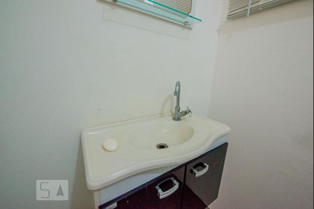 Banheiro de kitnet/studio para alugar com 1 quarto, 36m² em Centro, Novo Hamburgo