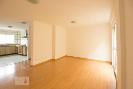 Sala de apartamento para alugar com 3 quartos, 90m² em Centro, Curitiba