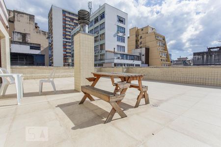 Terraço de kitnet/studio para alugar com 1 quarto, 27m² em Centro Histórico, Porto Alegre