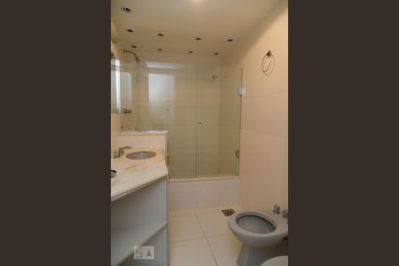 Banheiro Social de apartamento à venda com 3 quartos, 165m² em Ipanema, Rio de Janeiro