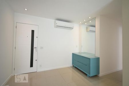 Sala  de apartamento à venda com 3 quartos, 82m² em São Domingos, Niterói