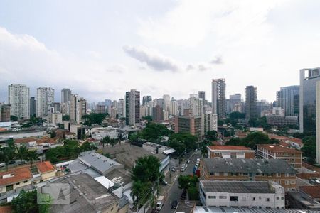 Vista Sala de apartamento para alugar com 1 quarto, 70m² em Vila Olímpia., São Paulo