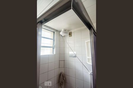 Banheiro de apartamento à venda com 2 quartos, 42m² em Partenon, Porto Alegre
