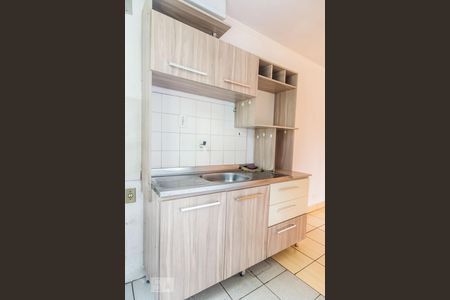Cozinha de apartamento à venda com 2 quartos, 42m² em Partenon, Porto Alegre