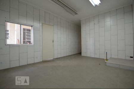 Quarto l de casa para alugar com 2 quartos, 100m² em Morro dos Ingleses, São Paulo