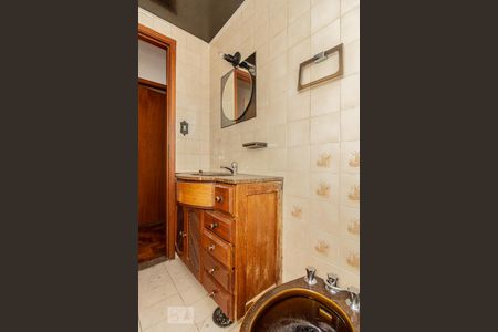 Banheiro de apartamento à venda com 2 quartos, 58m² em Vila Monumento, São Paulo