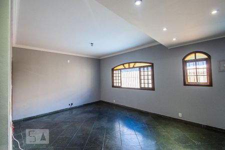 Sala de casa à venda com 2 quartos, 160m² em Vila Dom Pedro I, São Paulo
