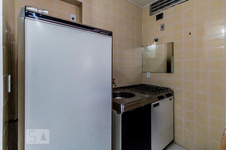 Cozinha de kitnet/studio para alugar com 1 quarto, 30m² em Cerqueira César, São Paulo