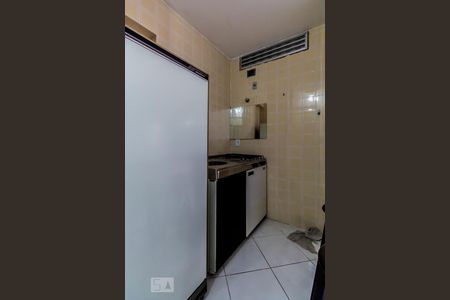 Cozinha de kitnet/studio para alugar com 1 quarto, 30m² em Cerqueira César, São Paulo