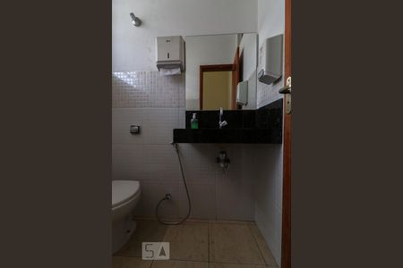 Lavabo de casa à venda com 7 quartos, 260m² em Bonfim, Belo Horizonte