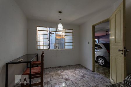 Sala de casa para alugar com 2 quartos, 100m² em  Butantã, São Paulo