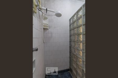 Banheiro de casa para alugar com 2 quartos, 100m² em  Butantã, São Paulo