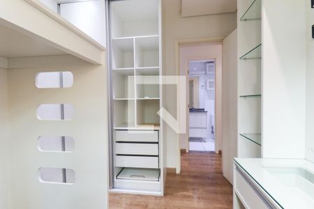 Quarto 1 de apartamento para alugar com 3 quartos, 147m² em Bacacheri, Curitiba