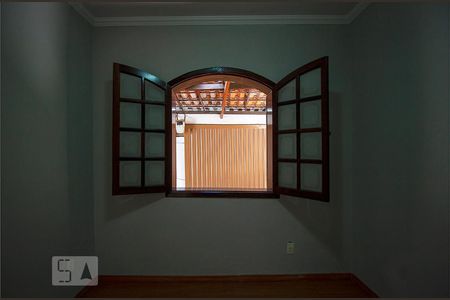 Quarto de casa à venda com 3 quartos, 100m² em Lagoinha, Belo Horizonte