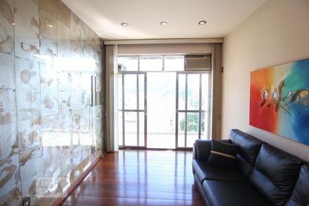 Apartamento à venda com 52m², 1 quarto e 1 vagaSala de estar