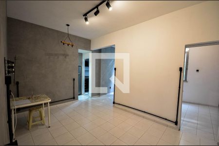 Sala de apartamento para alugar com 1 quarto, 42m² em Tijuca, Rio de Janeiro