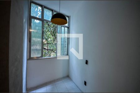 Sala de apartamento para alugar com 1 quarto, 42m² em Tijuca, Rio de Janeiro