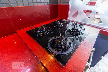 Cook Top da Cozinha de apartamento para alugar com 2 quartos, 66m² em Empresarial 18 do Forte, Barueri