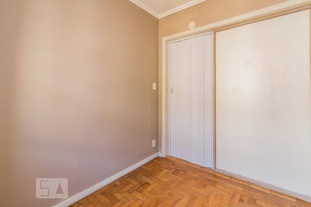 Dormitório2 de apartamento à venda com 2 quartos, 44m² em Menino Deus, Porto Alegre