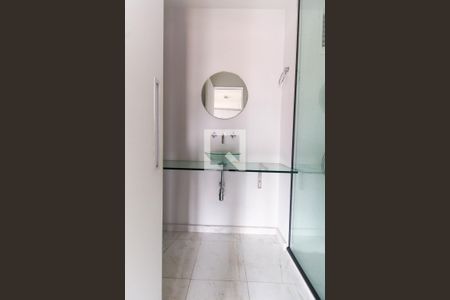 Banheiro de apartamento à venda com 1 quarto, 70m² em Vila Regente Feijó, São Paulo