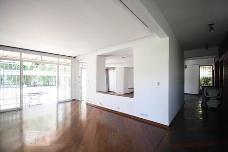 Sala de casa de condomínio à venda com 4 quartos, 660m² em Morumbi, São Paulo