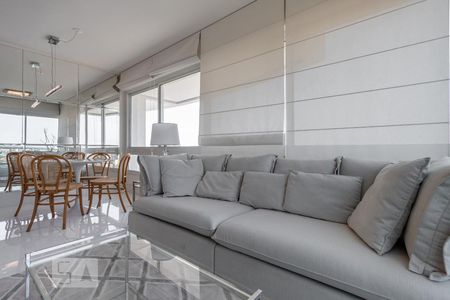Sala de apartamento para alugar com 2 quartos, 75m² em Três Figueiras, Porto Alegre