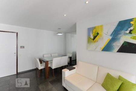 Sala de apartamento para alugar com 2 quartos, 76m² em Grajaú, Rio de Janeiro