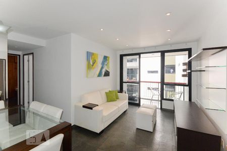 Sala de apartamento para alugar com 2 quartos, 76m² em Grajaú, Rio de Janeiro